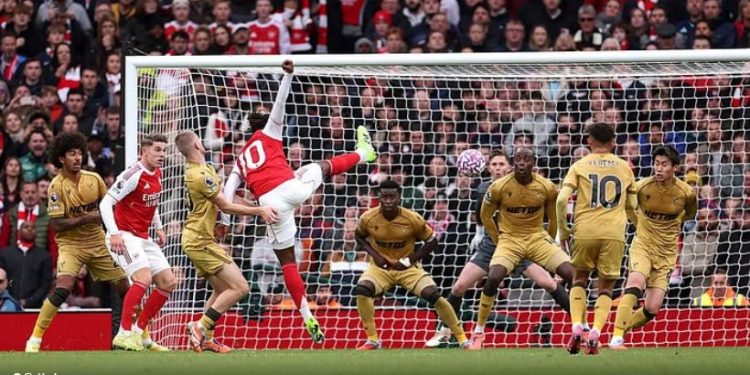 Eze nderon Arsenalin, Emery mposht Guardiolën, Bournemouth në vend të dytë