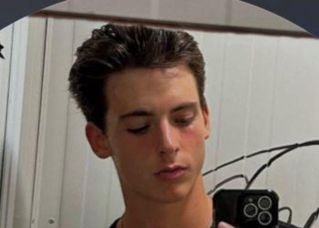 EMRI/ Tragjedi në familjen shqiptare në Itali, vëllai i mitur gjen pa jetë 19-vjeçarin në dhomën e gjumit