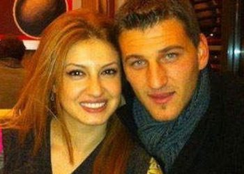 Gruaja e Alban Hoxhës humbi jetën pas lindjes së djalit, Apeli shpall pas 11 vitesh pretencën për mjekët