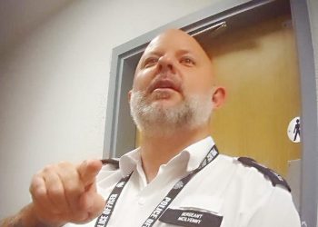 Pa maskë: Xhirimet sekrete të BBC-së ekspozojnë kulturën e fshehur të mizogjinisë dhe racizmit brenda Policisë Metropolitane