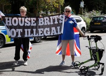 Qyteti më i rrezikshëm i emigrantëve në Mbretërinë e Bashkuar përgatitet për më shumë mbërritje