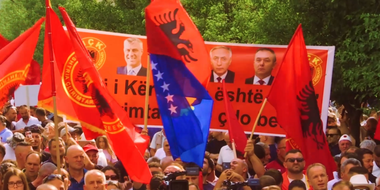 Në mbështetje të ish-komandantëve të UÇK-së në Hagë, protestë gjithëkombëtare në Tiranë më 17 tetor