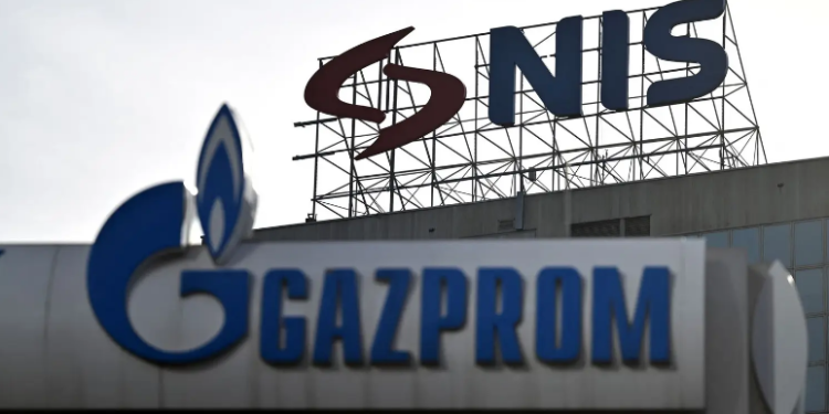 Hyjnë në fuqi sanksionet e SHBA-së ndaj importuesit të naftës ruse në Serbi