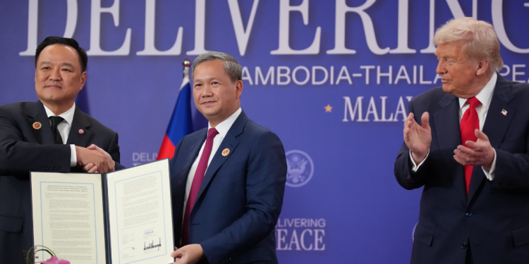 Marrëveshje historike paqeje mes Tajlandës dhe Kamboxhias, e nënshkruar në praninë e presidentit amerikan Donald Trump
