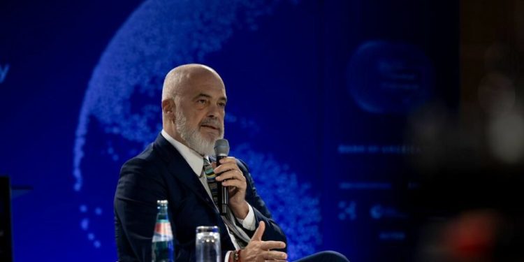 Rama: Diella do ketë 83 ‘fëmijë’, do shërbejnë si asistentë për çdo deputet të PS