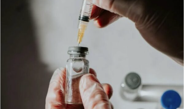 Britania miraton vaksinën për mbrojtjen nga HIV