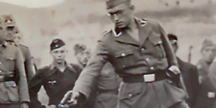 Historiani gjerman përdor inteligjencën artificiale për të zbuluar foton më famëkeqe të Holokaustit