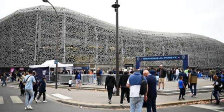 Pasi vodhën Muzeun Luvrit, shkojnë në stadium, arrestohen 5 persona në ndeshjen Paris-Lion