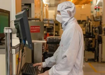 Holanda merr kontrollin e prodhuesit kinez të çip-ave “Nexperia”