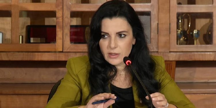 Pas raporteve se është nën hetim nga SPAK-u, Belinda Balluku flet nga Zvicra