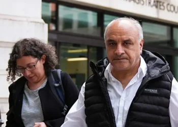 Burri që dogji Kuranin fiton apel për lirinë e fjalës