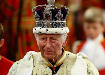 Stema e Mbretit do të shfaqet në pasaportat e reja të Mbretërisë së Bashkuar