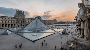 Xhevahirët nuk janë gjetur ende, policia franceze arreston 5 persona për grabitjen në Luvër