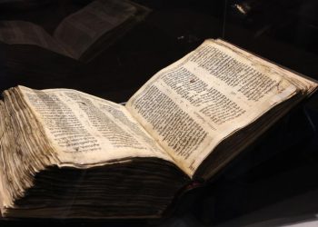 Thesare në letër, librat më të rrallë dhe të kushtueshëm që kanë bërë histori