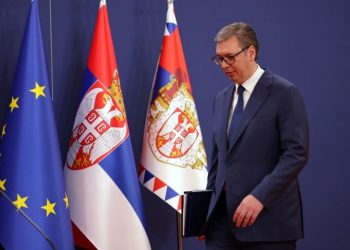 Vuçiç akuzon “bandë të korruptuarish” – Prokurorët serbë: Po ndikon padrejtësisht në hetime