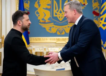 Kush është Dan Driscoll, “djali me dron” i Trump, që merr një rol kyç në bisedimet për Ukrainën?