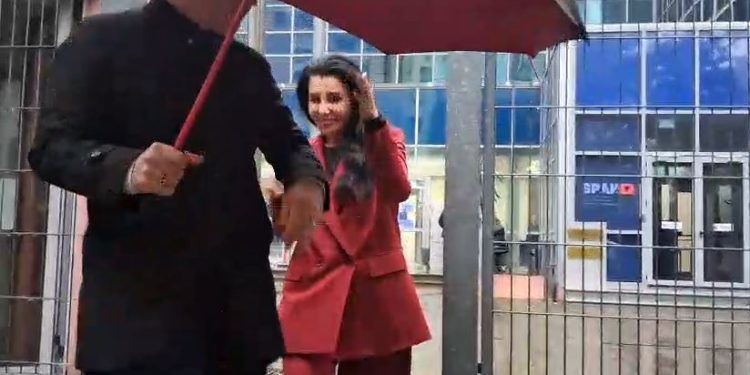 Dalin nga ambientet e GJKKO-s Belinda Balluku dhe dy vartësit e saj! Lihen në fuqi masat e sigurisë