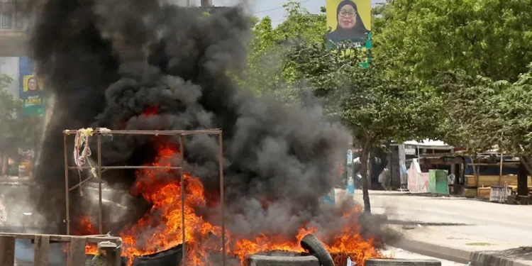 Qindra të vdekur në Tanzani gjatë shtypjes së protestave zgjedhore (video)