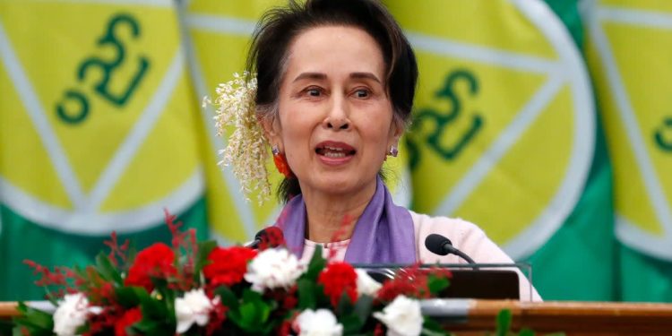 Emmanuel Macron bën një thirrje të zjarrtë për lirimin e Aung San Suu Kyi për shkak të shqetësimeve shëndetësore