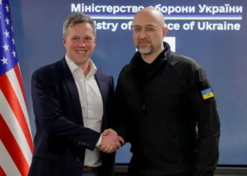 Zyrtarë ushtarakë amerikanë në Ukrainë për bisedime mbi përfundimin e luftës