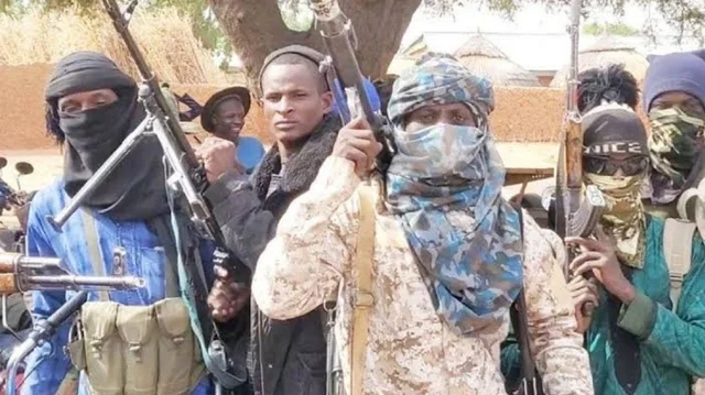 Ngjarje e rëndë në Nigeri/ Disa persona të armatosur rrëmbejnë 25 nxënëse në një konvikt, një viktimë dhe një i plagosur