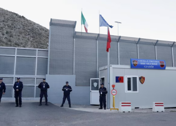 Mediat italiane: Meloni e sheh takimin me Ramën më 13 nëntor si shpresë për dështimin e kampeve