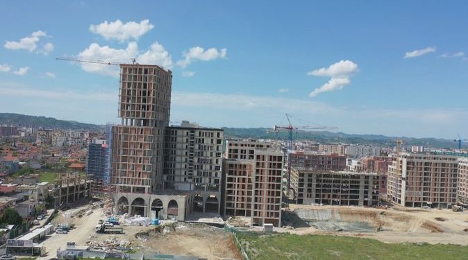 Zgjatet koha e shitjeve, vijon shtrenjtimi i apartamenteve në Shqipëri, bregdeti bëhet “i paprekshëm”