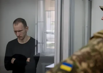 Ushtari rus dënohet me burgim të përjetshëm në një gjyq të paprecedentë ukrainas