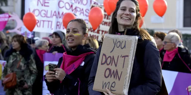 Parlamenti italian voton unanimisht për ta bërë vrasjen e grave krim me burgim të përjetshëm