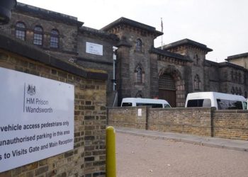 Policia kërkon ‘urgjentisht’ një algjerian të liruar gabimisht nga burgu javën e kaluar