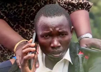 Vuajtje për familjet, ndërsa rritet numri i të vdekurve nga rrëshqitjet e dheut në Ugandë dhe Kenia