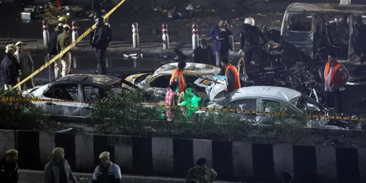 Të paktën tetë të vdekur pas shpërthimit të një makine pranë Fortesës së Kuqe në Delhi (video)