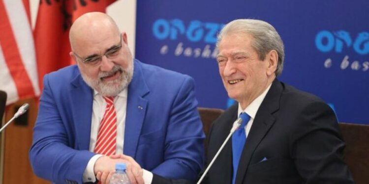 Del SHIFRA/ Sa fitoi “sherifi” Chris LaCivita nga PD për zgjedhjet e 11 majit