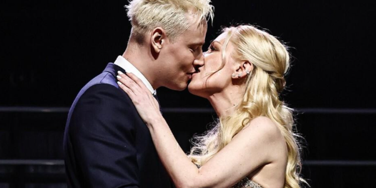 E dashura e supozuar e Putinit martohet me këngëtarin e njohur rus, në Donjetskun e pushtuar