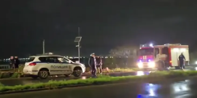 Makina bie në liqen pas ndjekjes policore, humbin jetën 6 emigrantë të paligjshëm në Bullgari