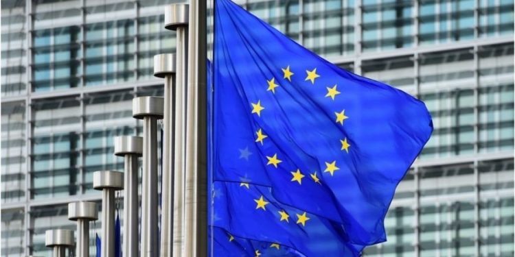 Drafti i Raportit të Progresit për Kosovën: Përparim i kufizuar për shkak të ngërçit politik