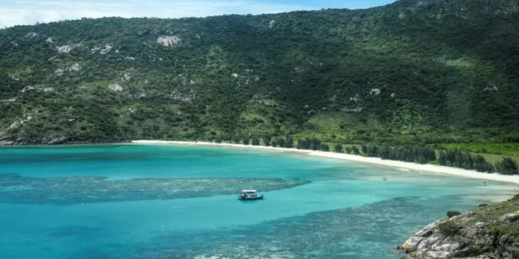 Lundrimi anulohet pas vdekjes së një gruaje të lënë pas në ishull