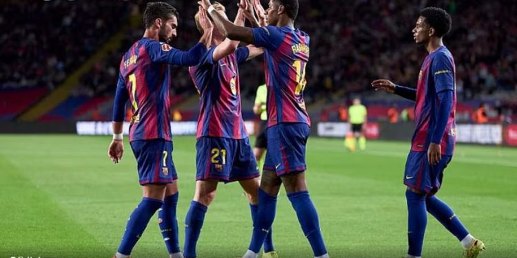 Barcelona mund Elchen dhe mbetet në ndjekje të Realit