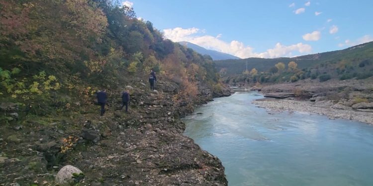 Tre zhdukje misterioze në Përmet/ Enigma me një 66-vjeçar, në të njëjtën rrugë janë zhdukur edhe dy persona të tjerë vitet e fundi