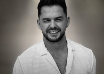 Fati tragjik i Shpat Kasapit/ Këngëtari u ndje keq pasi bashkëshortja doli jashtë banesës, u gjet i vdekur 