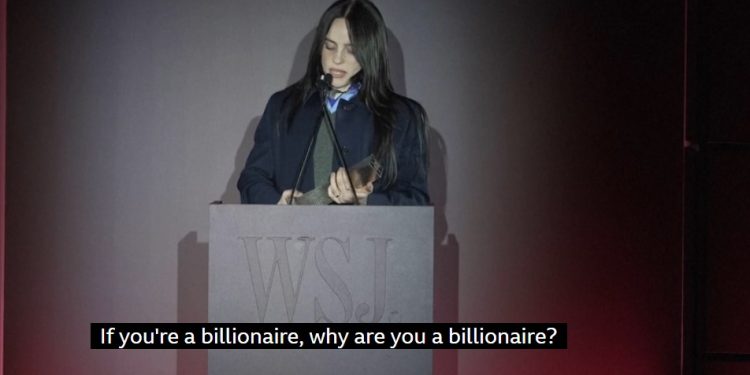 ‘Jepni paratë tuaja’, u thotë Billie Eilish miliarderëve(video)