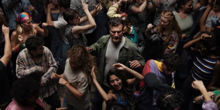 Reklama e John Lewis nis numërimin mbrapsht të Krishtlindjeve me melodinë e klasikut të klubeve të viteve ’90