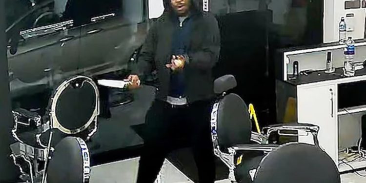 I akuzuari për sulmin në tren ‘mund të jetë i lidhur me incidente të tjera’