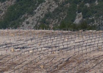 Nga minierat te fabrikat diellore: Projektet kineze përballen me pengesa të rralla ligjore në Ballkan