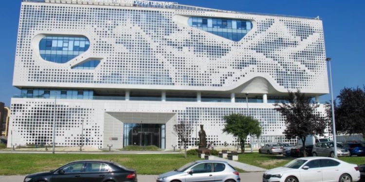 Kina ndërton simbol të ri në Ballkan