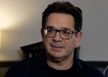 Mohimet e racizmit nga Farage janë të pandershme, thotë ish-shoku i klasës