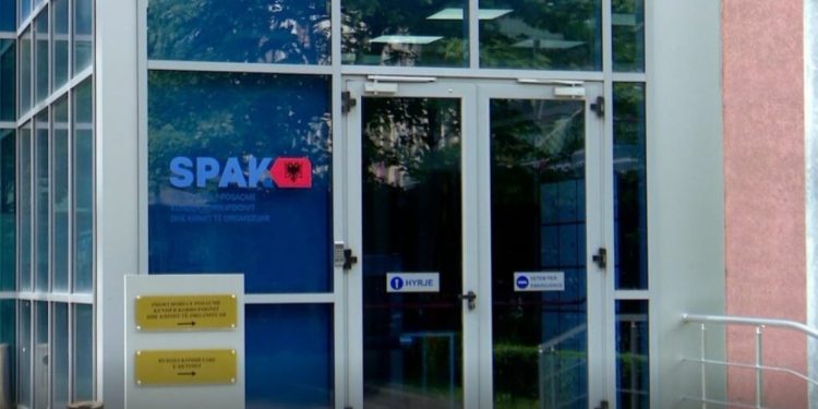 Shkelja e barazisë në tendera, nga ministrja Balluku te Ervis Berberi, zbulohen emrat e të gjithë të pandehurve