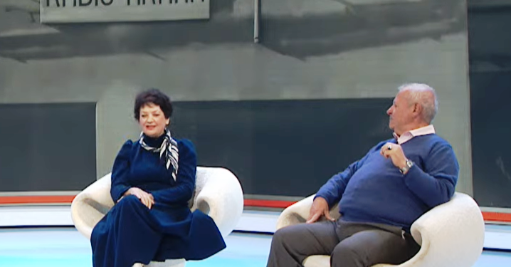 87-vjetori i Radio Tiranës, historia e valëve që formësuan median shqiptare. Shanto dhe Ruvina rrëfejnë magjinë e mikrofonit