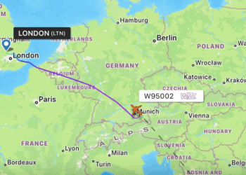 Avioni i nisur nga Londra drejt Tiranës devijon rrugën, 5 pasagjerë pësuan gjendje të fikëti papritur