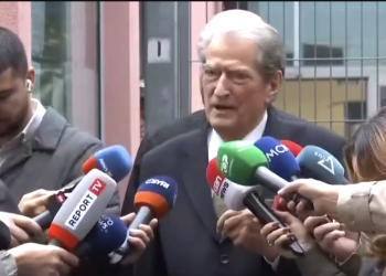 “Garda vepron me ligj, jo me urdhër”, Berisha për 21 janarin: Nuk u qëllua nga brenda kryeministrisë